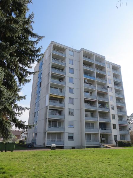 Helle 1-Zimmer Wohnung mit Balkon